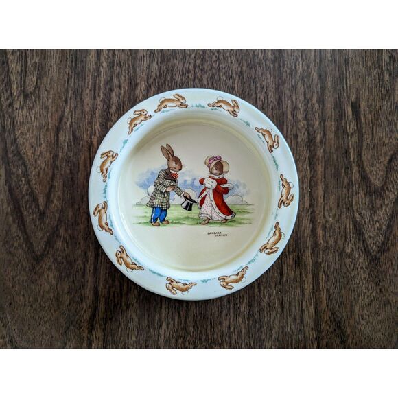 Bunnykins Heavy Porridge Bowl, Greetings Design by Barbara Vernon - Picture 6 of 10